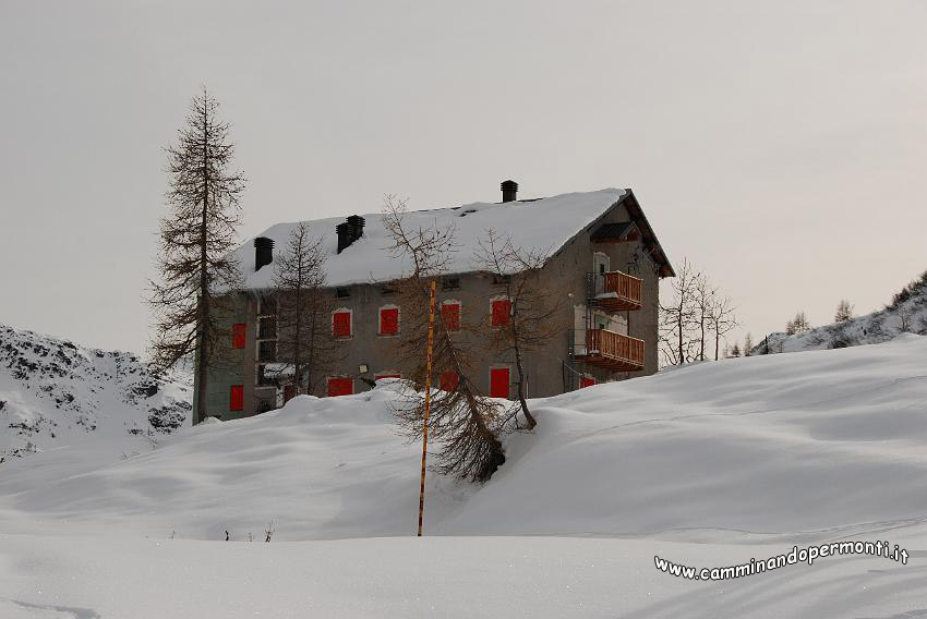 09 13766 Rifugio Laghi Gemelli.JPG